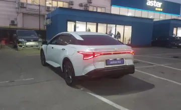 Toyota bZ3 2023 года за 9 600 000 тг. в Алматы фото 4