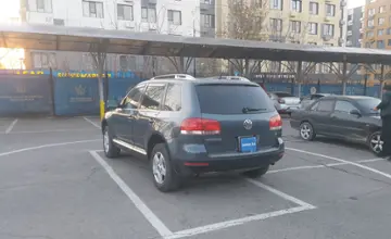 Volkswagen Touareg 2006 года за 5 500 000 тг. в Алматы фото 4