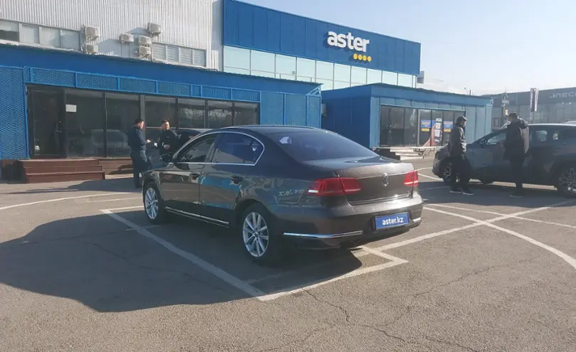 Volkswagen Passat 2012 года за 5 500 000 тг. в Алматы фото 4