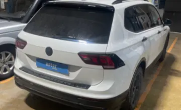 Volkswagen Tiguan 2023 года за 15 000 000 тг. в Караганда