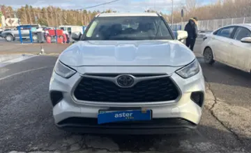 Toyota Highlander 2022 года за 25 000 000 тг. в Усть-Каменогорск фото 2