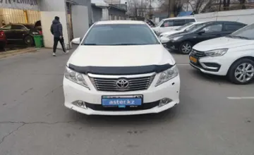 Toyota Camry 2014 года за 9 500 000 тг. в Алматы фото 2