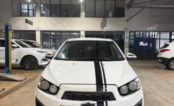 Chevrolet Aveo 2014 года за 3 800 000 тг. в Караганда фото 2