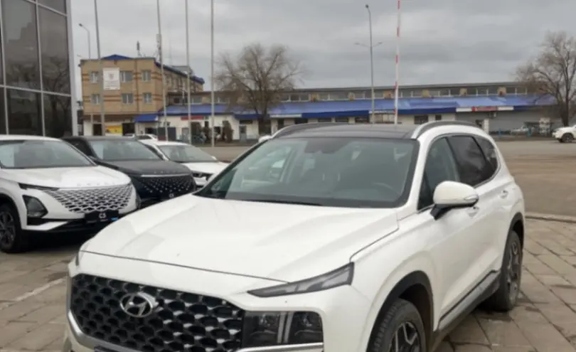 Hyundai Santa Fe 2023 года за 21 000 000 тг. в Уральск