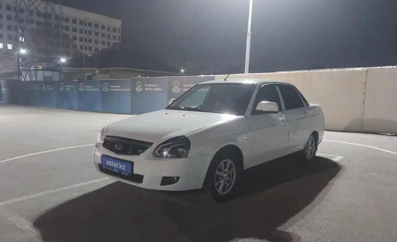 LADA (ВАЗ) Priora 2015 года за 3 000 000 тг. в Шымкент
