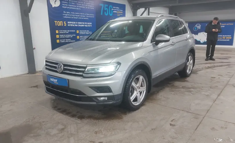 Volkswagen Tiguan 2018 года за 12 000 000 тг. в Астана