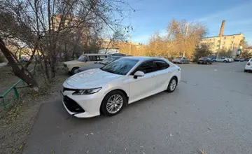 Toyota Camry 2018 года за 13 000 000 тг. в Восточно-Казахстанская область фото 1