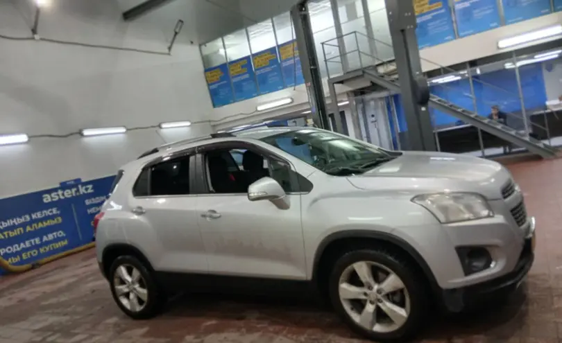 Chevrolet Tracker 2014 года за 6 000 000 тг. в Астана фото 4