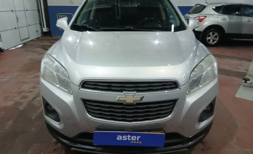 Chevrolet Tracker 2014 года за 6 000 000 тг. в Астана фото 2