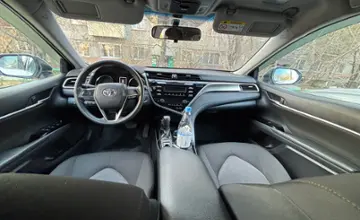 Toyota Camry 2018 года за 13 000 000 тг. в Восточно-Казахстанская область