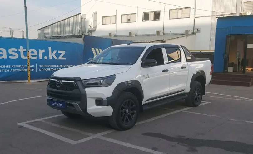 Toyota Hilux 2022 года за 26 000 000 тг. в Алматы