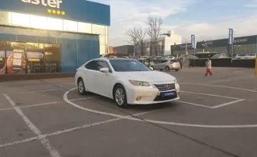 Lexus ES 2015 года за 11 700 000 тг. в Алматы фото 2