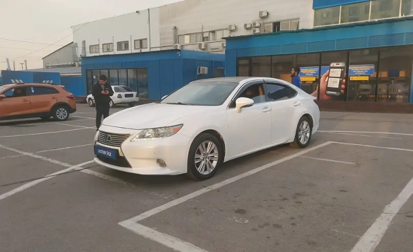 Lexus ES 2015 года за 11 700 000 тг. в Алматы