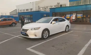 Lexus ES 2015 года за 11 700 000 тг. в Алматы фото 1