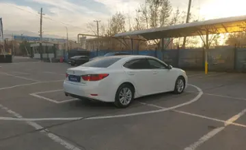 Lexus ES 2015 года за 11 700 000 тг. в Алматы фото 3