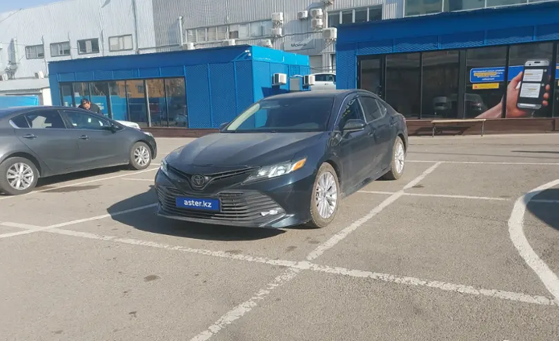 Toyota Camry 2019 года за 12 000 000 тг. в Алматы