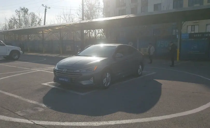 Hyundai Elantra 2018 года за 7 500 000 тг. в Алматы