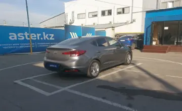 Hyundai Elantra 2018 года за 7 500 000 тг. в Алматы фото 3