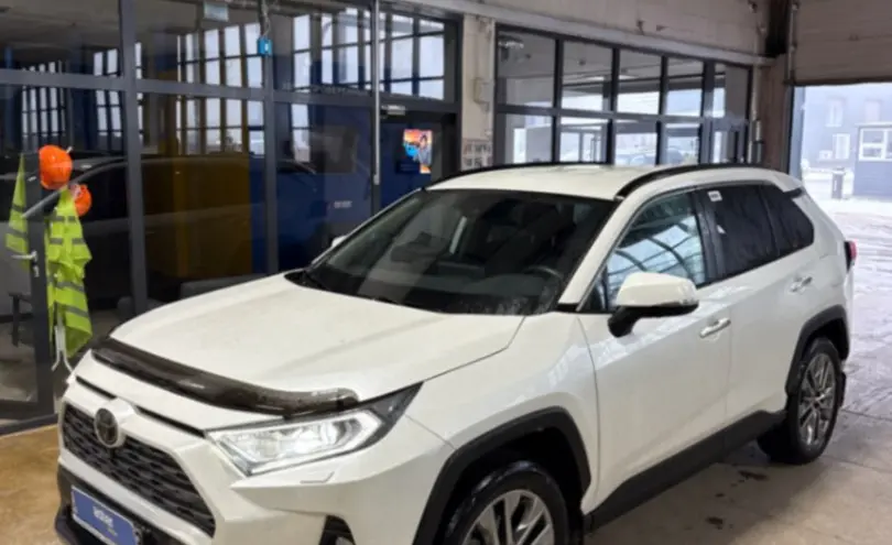 Toyota RAV4 2021 года за 22 000 000 тг. в Караганда