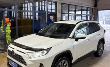 Toyota RAV4 2021 года за 22 000 000 тг. в Караганда фото 1