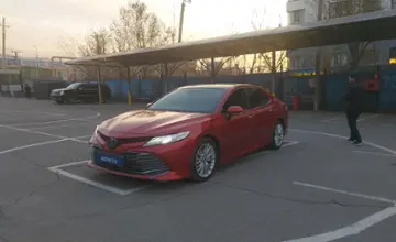 Toyota Camry 2018 года за 14 500 000 тг. в Алматы фото 1