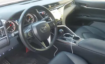 Toyota Camry 2018 года за 14 500 000 тг. в Алматы фото 5