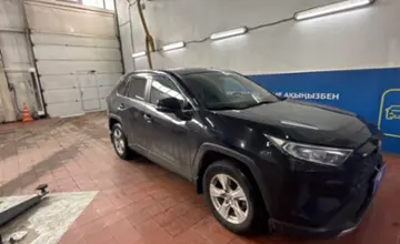 Toyota RAV4 2021 года за 14 000 000 тг. в Астана фото 3