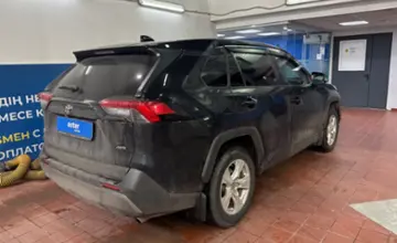 Toyota RAV4 2021 года за 14 000 000 тг. в Астана