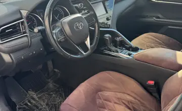 Toyota Camry 2018 года за 13 500 000 тг. в Астана