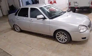 LADA (ВАЗ) Priora 2014 года за 2 500 000 тг. в Актобе фото 4