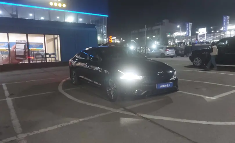 Kia K5 2022 года за 11 500 000 тг. в Алматы фото 2