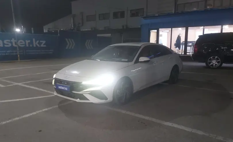 Hyundai Elantra 2023 года за 8 500 000 тг. в Алматы