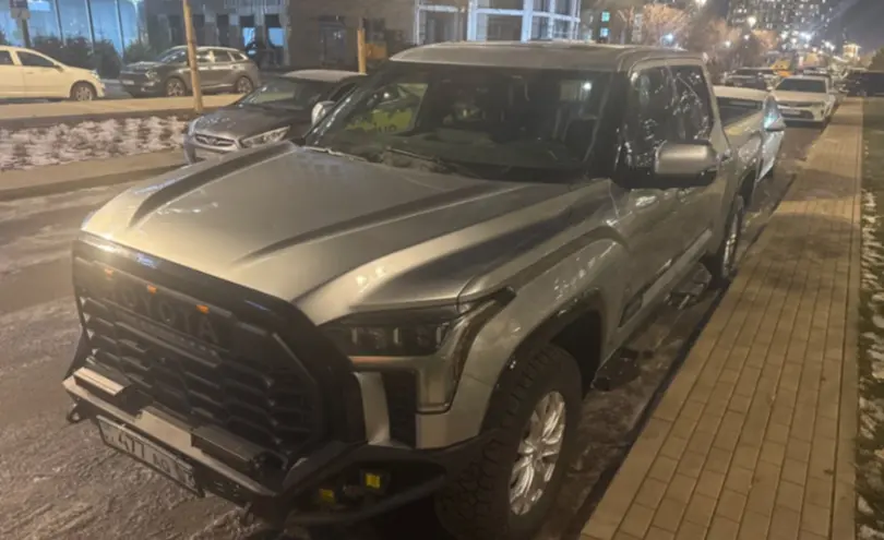 Toyota Tundra 2023 года за 35 000 000 тг. в Астана