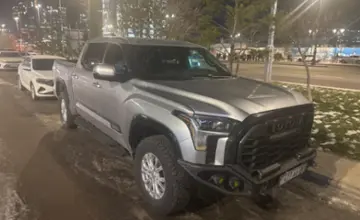 Toyota Tundra 2023 года за 35 000 000 тг. в Астана фото 3