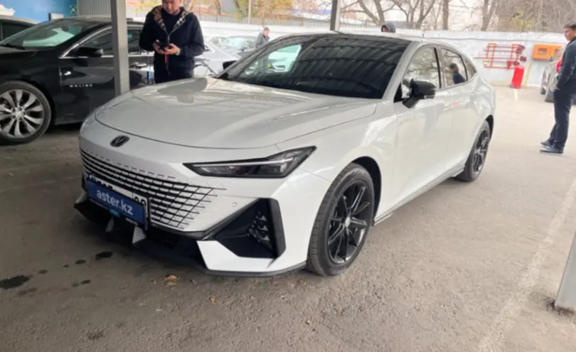 Changan UNI-V 2023 года за 9 000 000 тг. в Алматы