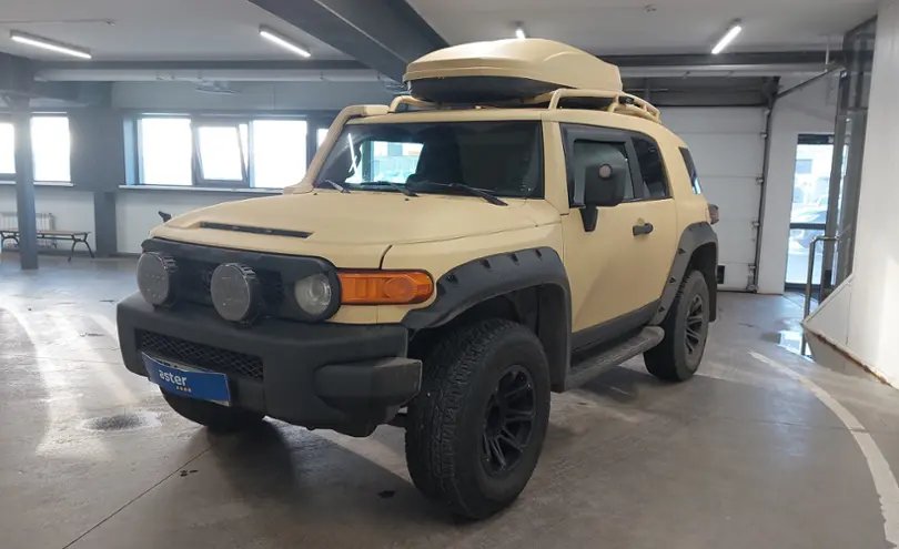 Toyota FJ Cruiser 2008 года за 16 000 000 тг. в Астана