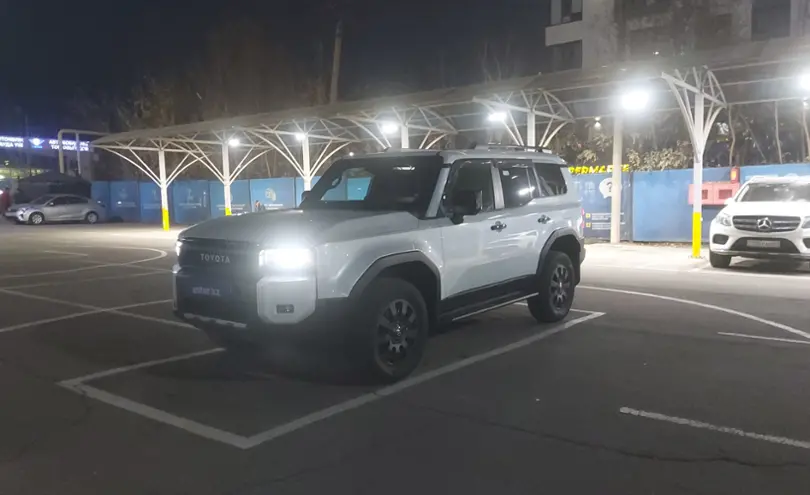 Toyota Land Cruiser Prado 2024 года за 42 000 000 тг. в Алматы