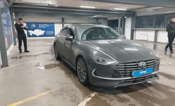 Hyundai Sonata 2022 года за 12 000 000 тг. в Астана фото 2