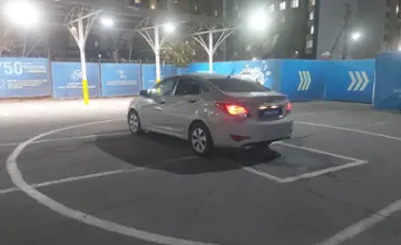 Hyundai Solaris 2015 года за 6 000 000 тг. в Алматы фото 4