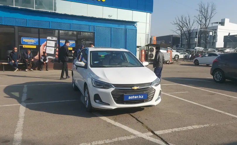 Chevrolet Onix 2024 года за 7 800 000 тг. в Алматы фото 2