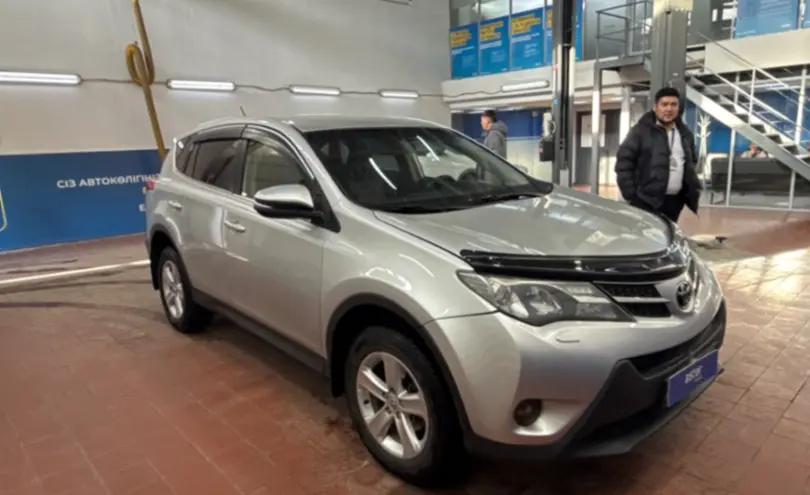Toyota RAV4 2013 года за 9 500 000 тг. в Астана фото 3