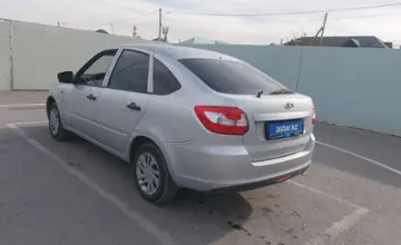 LADA (ВАЗ) Granta 2015 года за 3 500 000 тг. в Шымкент фото 4