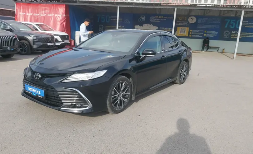 Toyota Camry 2021 года за 16 500 000 тг. в Шымкент