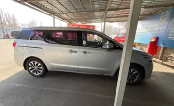 Kia Carnival 2018 года за 11 500 000 тг. в Алматы фото 4
