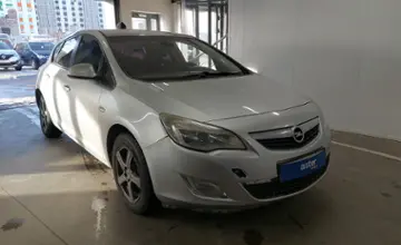 Opel Astra 2012 года за 3 500 000 тг. в Астана фото 2