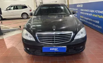 Mercedes-Benz S-Класс 2006 года за 6 600 000 тг. в Астана фото 2