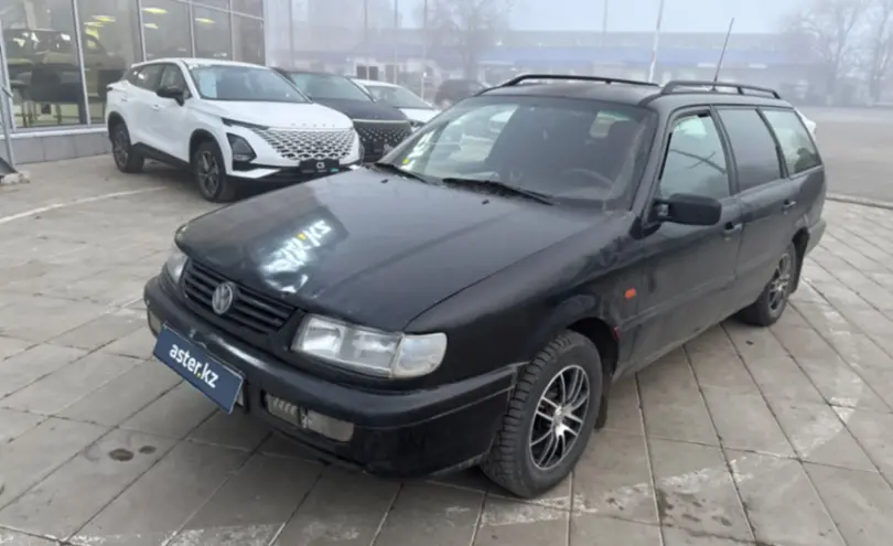 Volkswagen Passat 1995 года за 1 800 000 тг. в Уральск