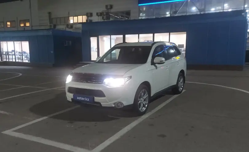 Mitsubishi Outlander 2013 года за 7 500 000 тг. в Алматы