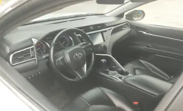 Toyota Camry 2018 года за 10 500 000 тг. в Алматы фото 5