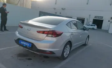 Hyundai Elantra 2018 года за 8 000 000 тг. в Шымкент фото 3